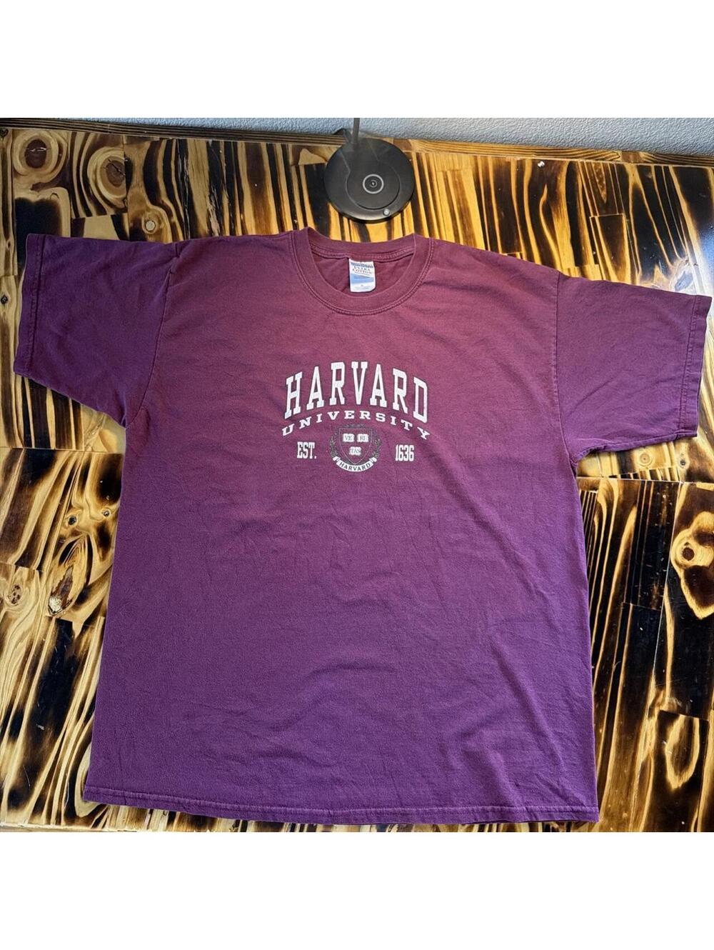 Gildan Ultra Cotton Heavyweight Burgundy Harvard University Vintage College TβSh